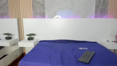 tania_fontana online show from 12.22.24