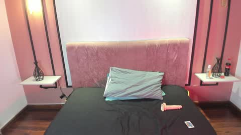 tania_fontana online show from 01.16.25