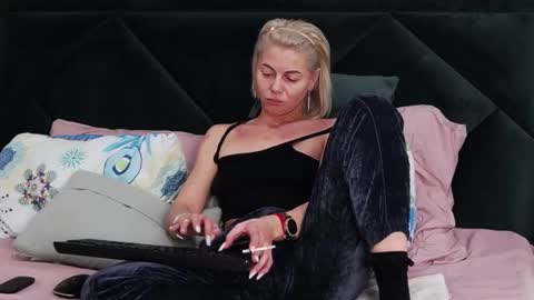 Snapshot of taniyagrey chatting on 03.05.26 tanyaGrey online show from 03.05.26