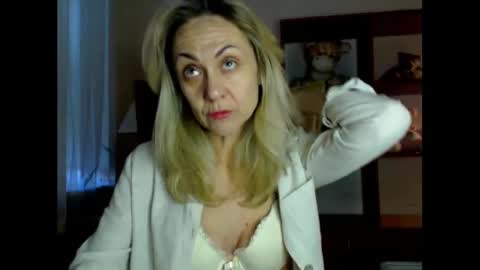 Snapshot of tanya6547 chatting on 12.14.24 tanya online show from 12.14.24