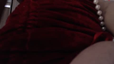 Snapshot of tanya_worldbondage chatting on 12.19.24 tanya online show from 12.19.24