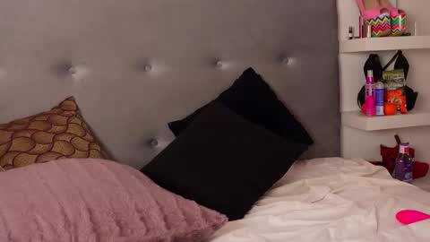 Tania online show from 12.18.25