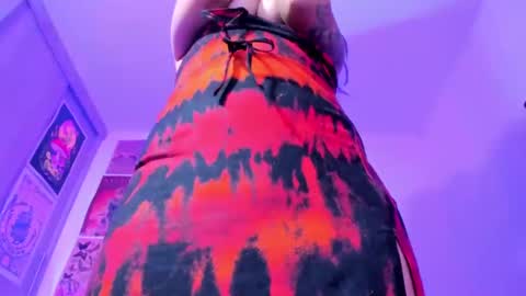    online show from 01.06.25