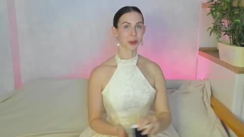 Snapshot of taraeastern chatting on 11.14.25 Teresa online show from 11.14.25