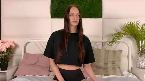taraharriss online show from 07.06.26