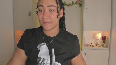  T A R A  online show from 02.07.26