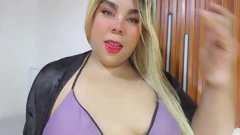 Snapshot of tasha_gatti chatting on 05.03.26 instagram Gattitasha online show from 05.03.26