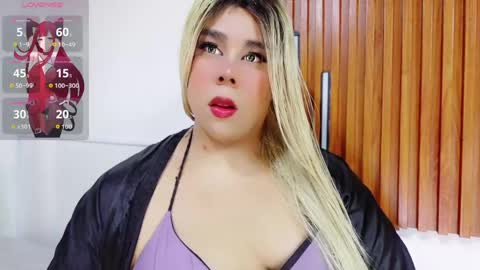 Snapshot of tasha_gatti chatting on 05.13.26 instagram Gattitasha online show from 05.13.26