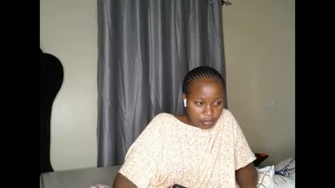 Snapshot of tasha_kimmy chatting on 09.13.25 Ireen online show from 09.13.25