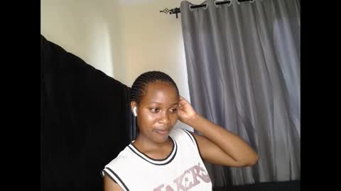 Snapshot of tasha_kimmy chatting on 10.04.25 Ireen online show from 10.04.25