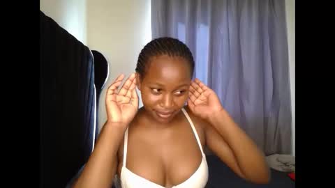 Snapshot of tasha_kimmy chatting on 10.09.25 Ireen online show from 10.09.25