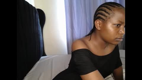 Snapshot of tasha_kimmy chatting on 10.15.25 Ireen online show from 10.15.25