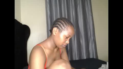 Snapshot of tasha_kimmy chatting on 10.26.25 Ireen online show from 10.26.25