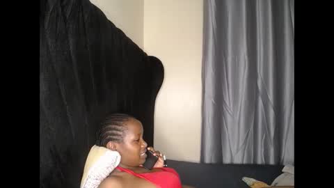 Snapshot of tasha_kimmy chatting on 10.27.25 Ireen online show from 10.27.25