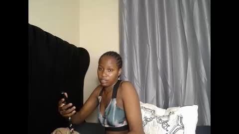 Snapshot of tasha_kimmy chatting on 10.31.25 Ireen online show from 10.31.25