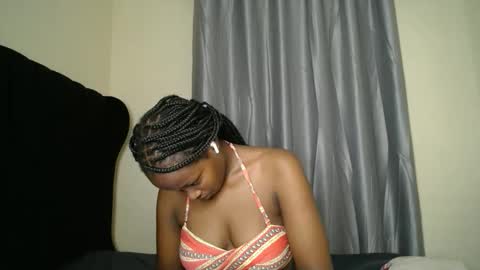 Snapshot of tasha_kimmy chatting on 11.21.25 Ireen online show from 11.21.25