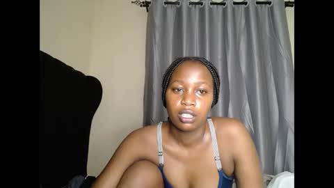 Snapshot of tasha_kimmy chatting on 11.30.25 Ireen online show from 11.30.25