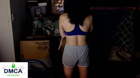 Snapshot of tashakai chatting on 12.31.24 TashaKai online show from 12.31.24