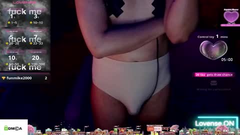 Snapshot of tashakai chatting on 11.14.25 TashaKai online show from 11.14.25