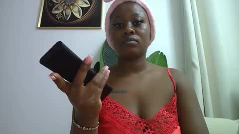 Snapshot of tashashii chatting on 04.03.26 T shiku online show from 04.03.26