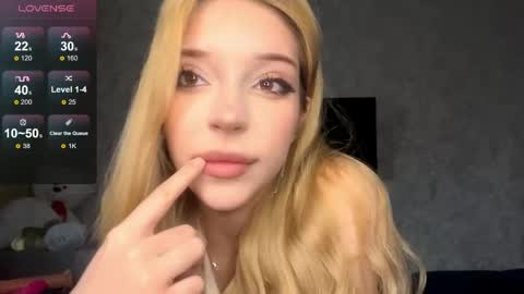Viola online show from 04.27.26