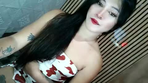   online show from 11.04.25