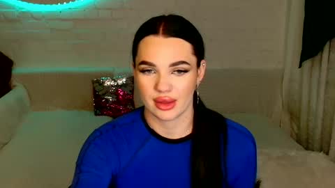 tasty_babyy online show from 01.13.25