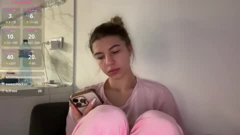 Snapshot of tata_lush chatting on 01.05.26 tata_lush online show from 01.05.26