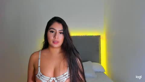 Snapshot of tatiana_2000 chatting on 05.19.26 Tatiana online show from 05.19.26