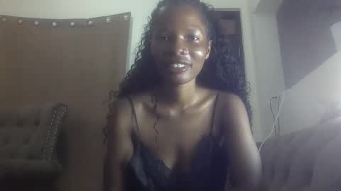 Snapshot of tatiana_254 chatting on 10.16.25 tatiana_254 online show from 10.16.25
