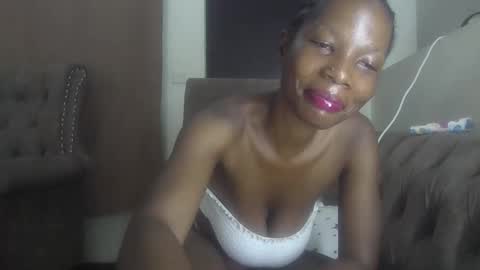 Snapshot of tatiana_254 chatting on 11.22.25 tatiana_254 online show from 11.22.25