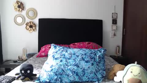 Snapshot of tatiana_monteros chatting on 10.27.25 tatiana_monteros online show from 10.27.25