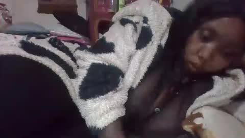 Snapshot of tatianahery chatting on 06.19.26 tatianahery online show from 06.19.26