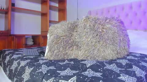 Snapshot of tatihornyy chatting on 10.15.25 TATI online show from 10.15.25