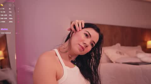 Tatiana      independent girl  online show from 11.26.25