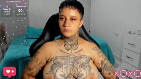 Snapshot of tatoo_girl chatting on 09.09.25 jess online show from 09.09.25