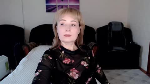 Snapshot of tattease chatting on 12.03.25 Tattease online show from 12.03.25