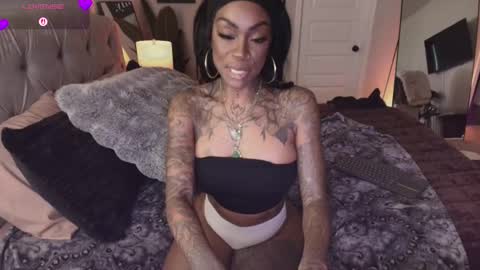 Tatted Queen online show from 02.04.26