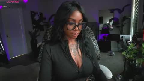 Tatted Queen online show from 06.29.26