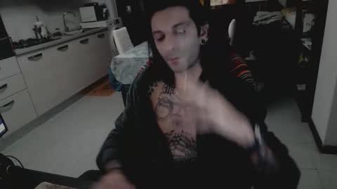 Snapshot of tattedfit chatting on 12.01.25 tattedfit online show from 12.01.25