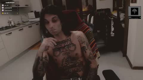 Snapshot of tattedfit chatting on 12.05.25 tattedfit online show from 12.05.25