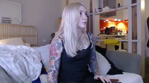 tattoobbgirl online show from 02.10.25