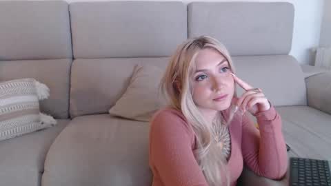 tattoobbgirl online show from 09.18.25