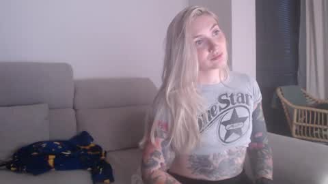 tattoobbgirl online show from 11.11.25