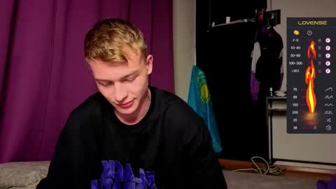 Snapshot of tattooed666cat chatting on 09.23.25 Alex but u can call me Theo online show from 09.23.25