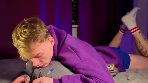 Snapshot of tattooed666cat chatting on 12.15.25 Alex but u can call me Theo online show from 12.15.25