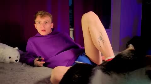 Snapshot of tattooed666cat chatting on 12.16.25 Alex but u can call me Theo online show from 12.16.25