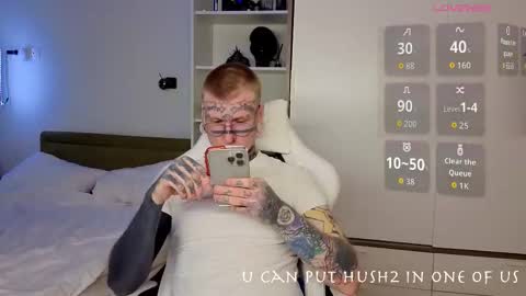 Snapshot of tattooed666cat chatting on 02.09.26 Alex but u can call me Theo online show from 02.09.26