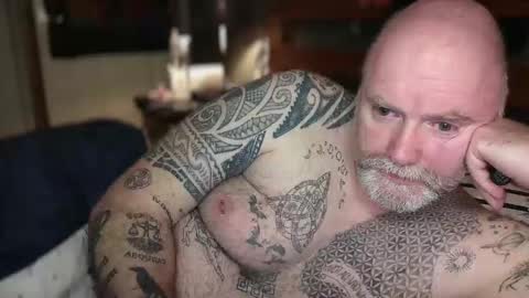 Tattooeddilf 01 online show from 04.29.26