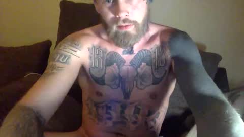 Snapshot of tattoohunkno chatting on 11.18.25 tattoohunkno online show from 11.18.25